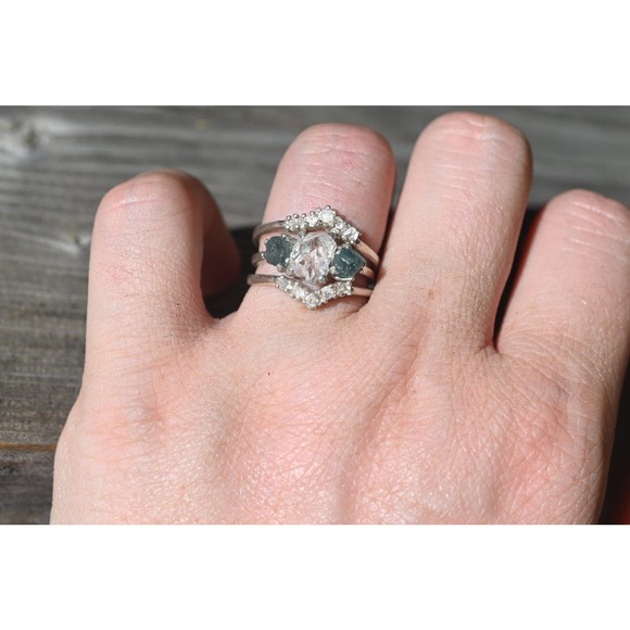 Sapphire engagement ring set, raw stone ring, alternative engagement ring - Picture 2 of 2